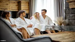 专业按摩师秘籍：解锁全身心放松的按摩技巧 poster