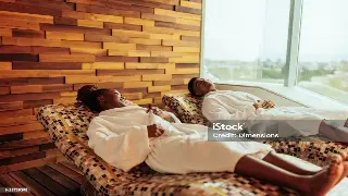 西安桑拿按摩新手指南：常见问题解答，助您轻松享受身心放松之旅 海报