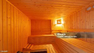 春日养生秘籍：食材搭配与经络按摩，焕发西安人的活力 海报