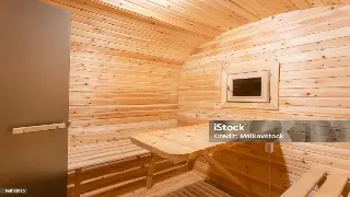 西安按摩避坑指南：新手小白常踩的雷，老司机教你完美入坑！ 海报