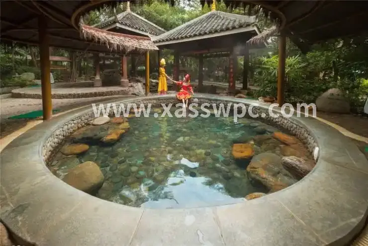 技师进行肩颈按摩