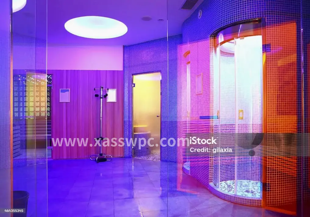 蒸汽中的芬兰桑拿